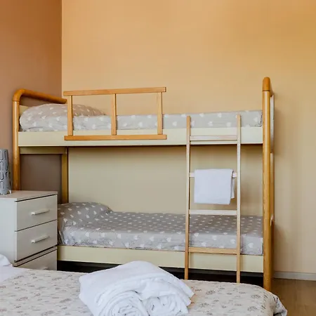 Appartement Guesthost - *