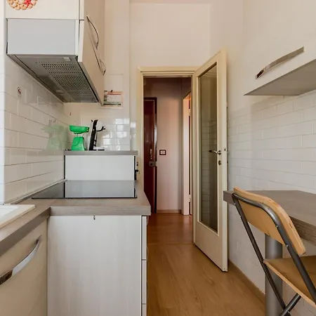 Apartament Guesthost - Viareggio